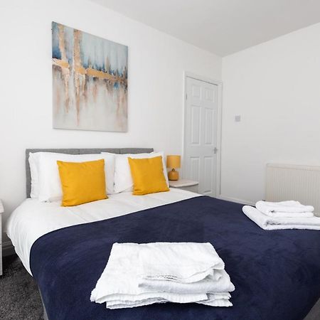 فيلا Connaught House - Wi-Fi, Parking, Contractors بريستون المظهر الخارجي الصورة