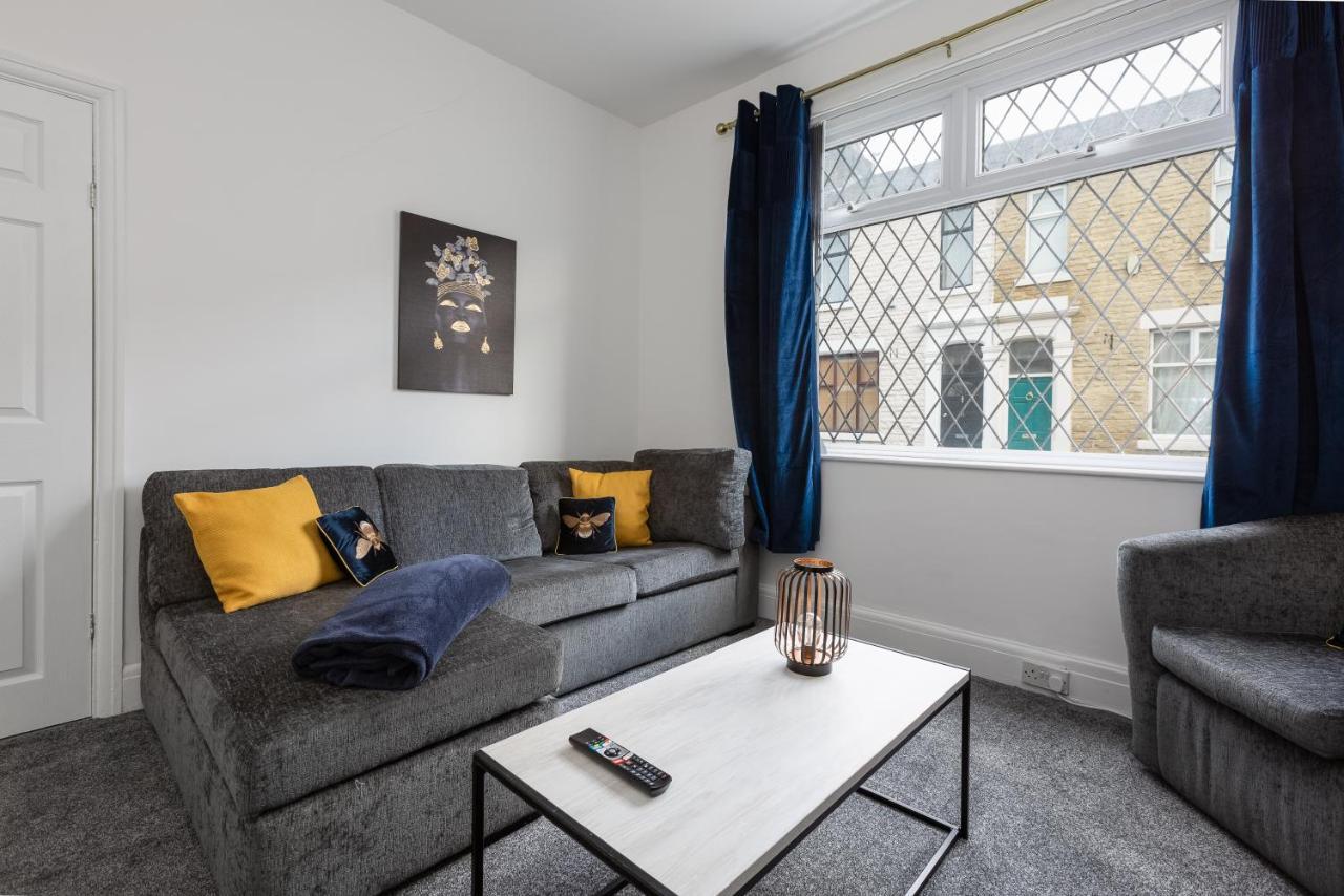 فيلا Connaught House - Wi-Fi, Parking, Contractors بريستون المظهر الخارجي الصورة