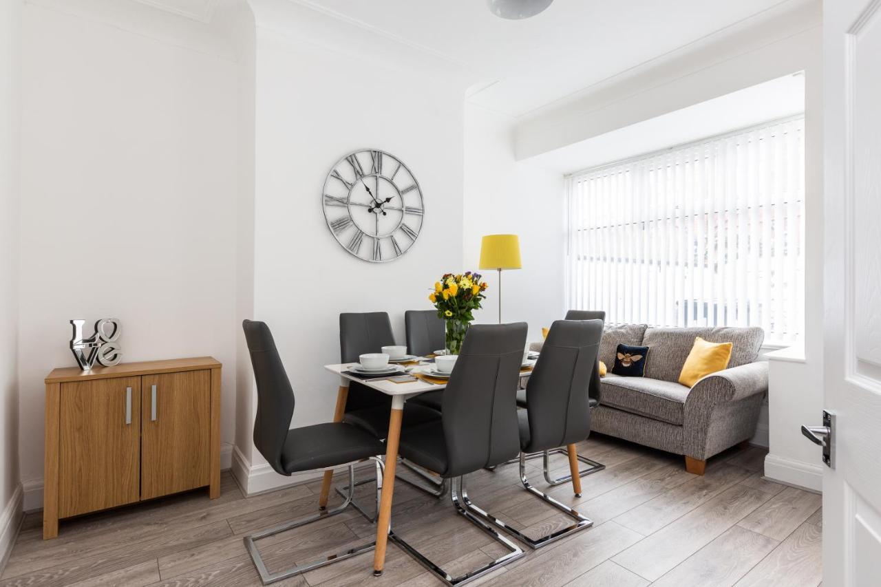 فيلا Connaught House - Wi-Fi, Parking, Contractors بريستون المظهر الخارجي الصورة