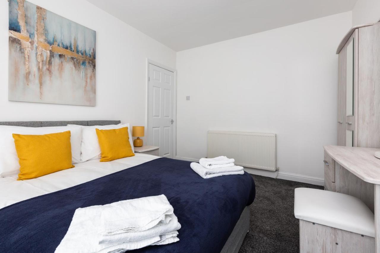 فيلا Connaught House - Wi-Fi, Parking, Contractors بريستون المظهر الخارجي الصورة